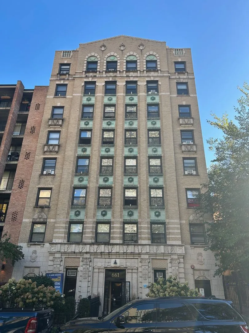 661 W Sheridan Rd, , 60613, USA 60613-unit#601-Chicago-IL