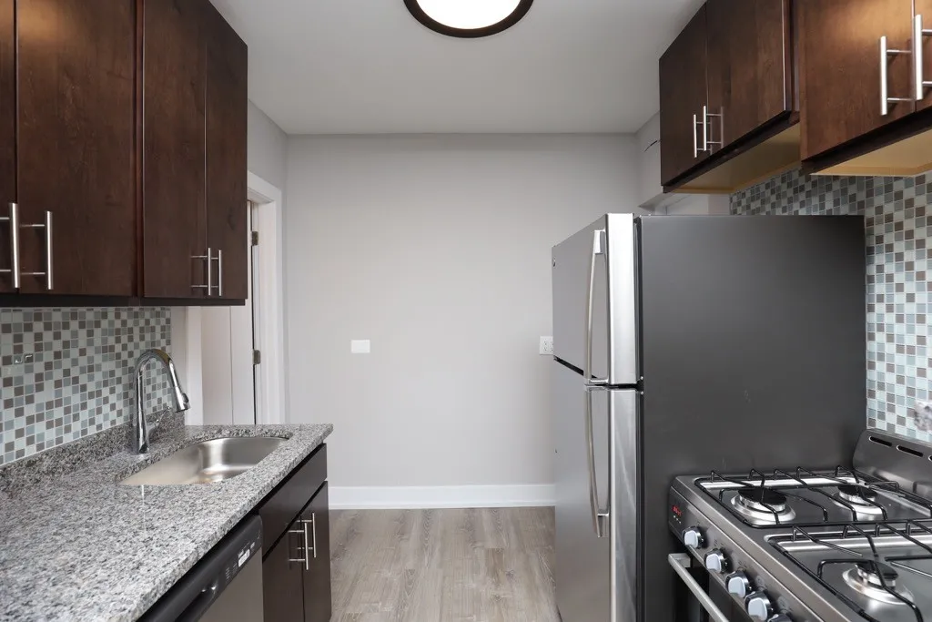 817 W Cornelia Ave, ,  60657, USA 60657-unit#307-Chicago-IL