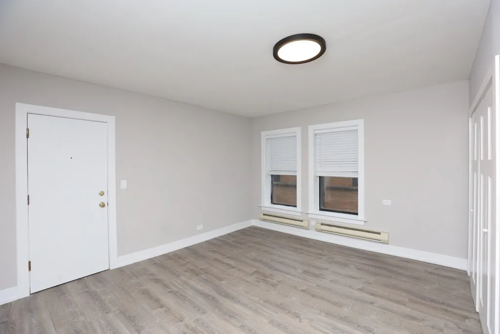 817 W Cornelia Ave, ,  60657, USA 60657-unit#307-Chicago-IL