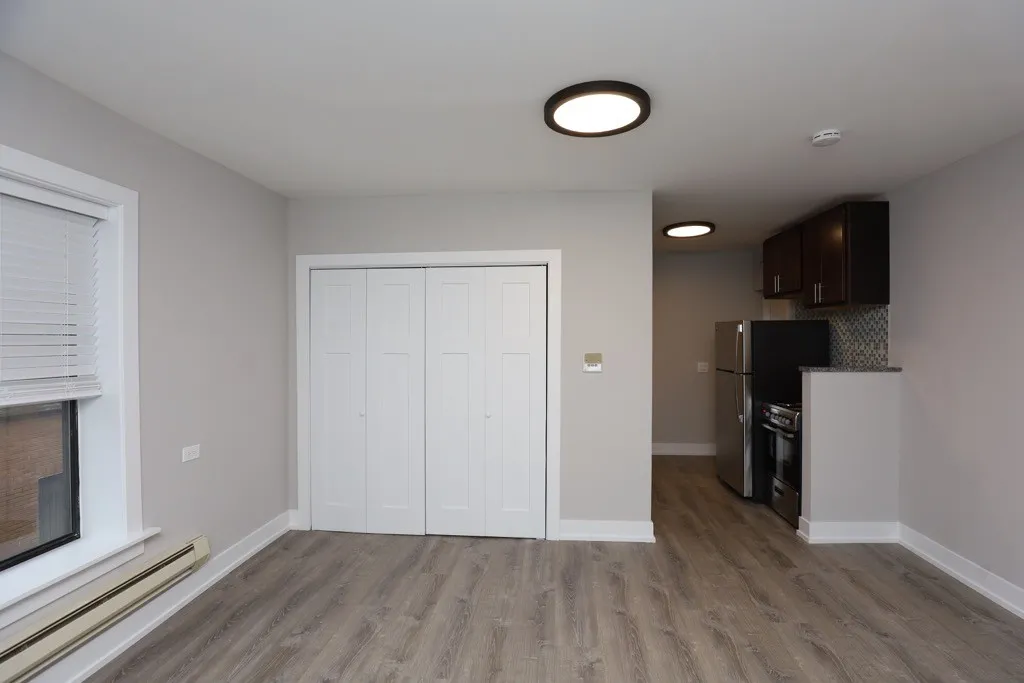 817 W Cornelia Ave, ,  60657, USA 60657-unit#307-Chicago-IL