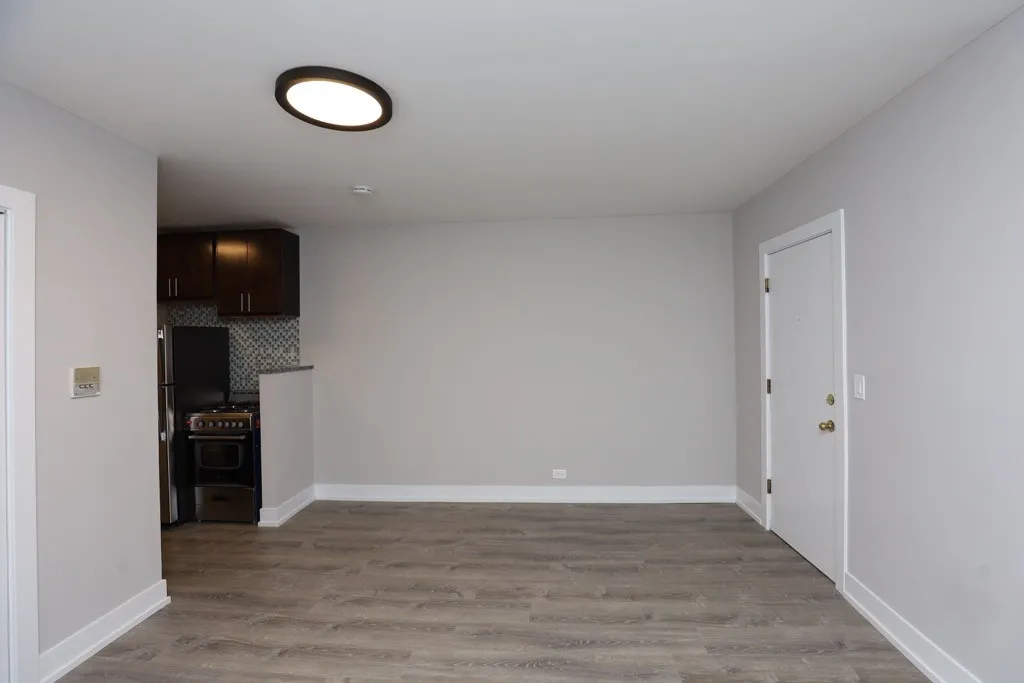 817 W Cornelia Ave, ,  60657, USA 60657-unit#307-Chicago-IL