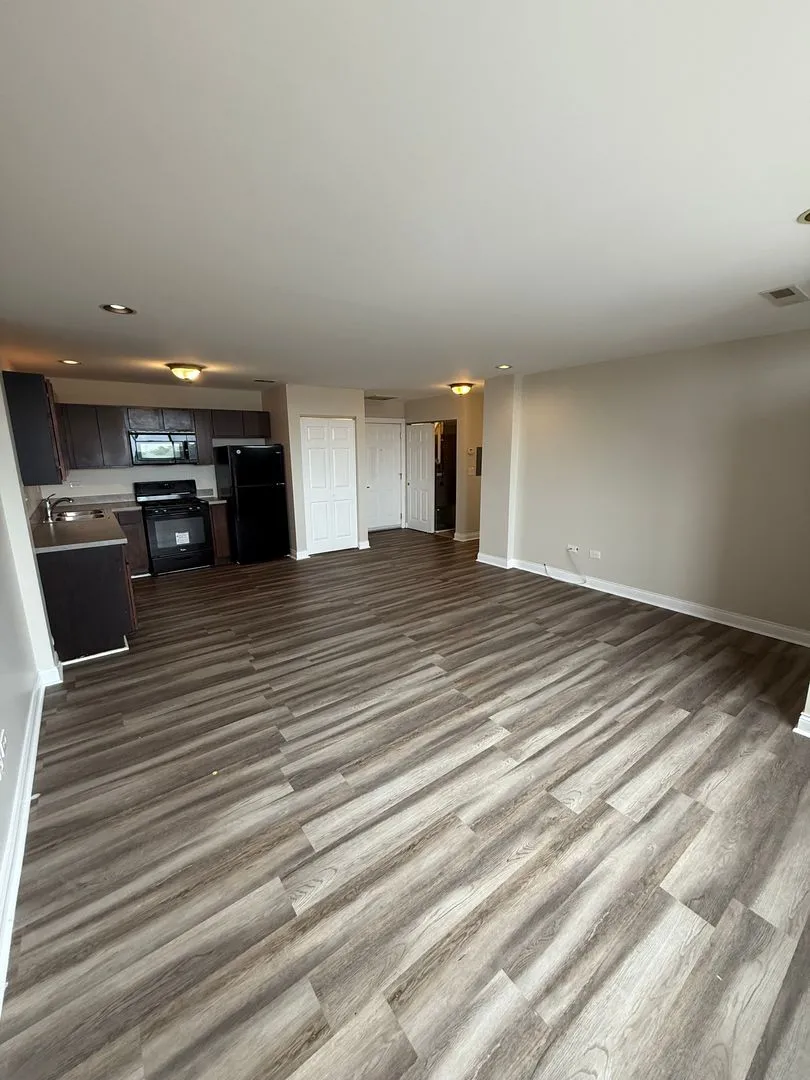 6411 N Rockwell St, , 60645, USA 60645-unit#512-Chicago-IL