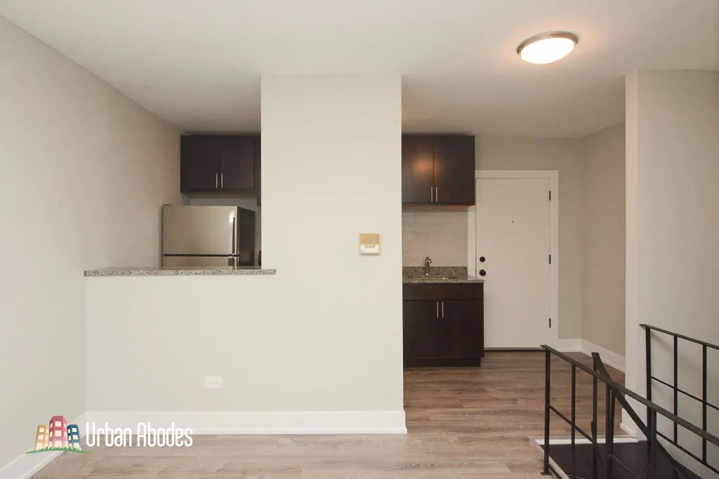 821a W Cornelia Ave, ,  60657, USA 60657-unit#113-Chicago-IL