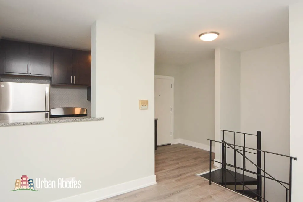 821a W Cornelia Ave, ,  60657, USA 60657-unit#113-Chicago-IL