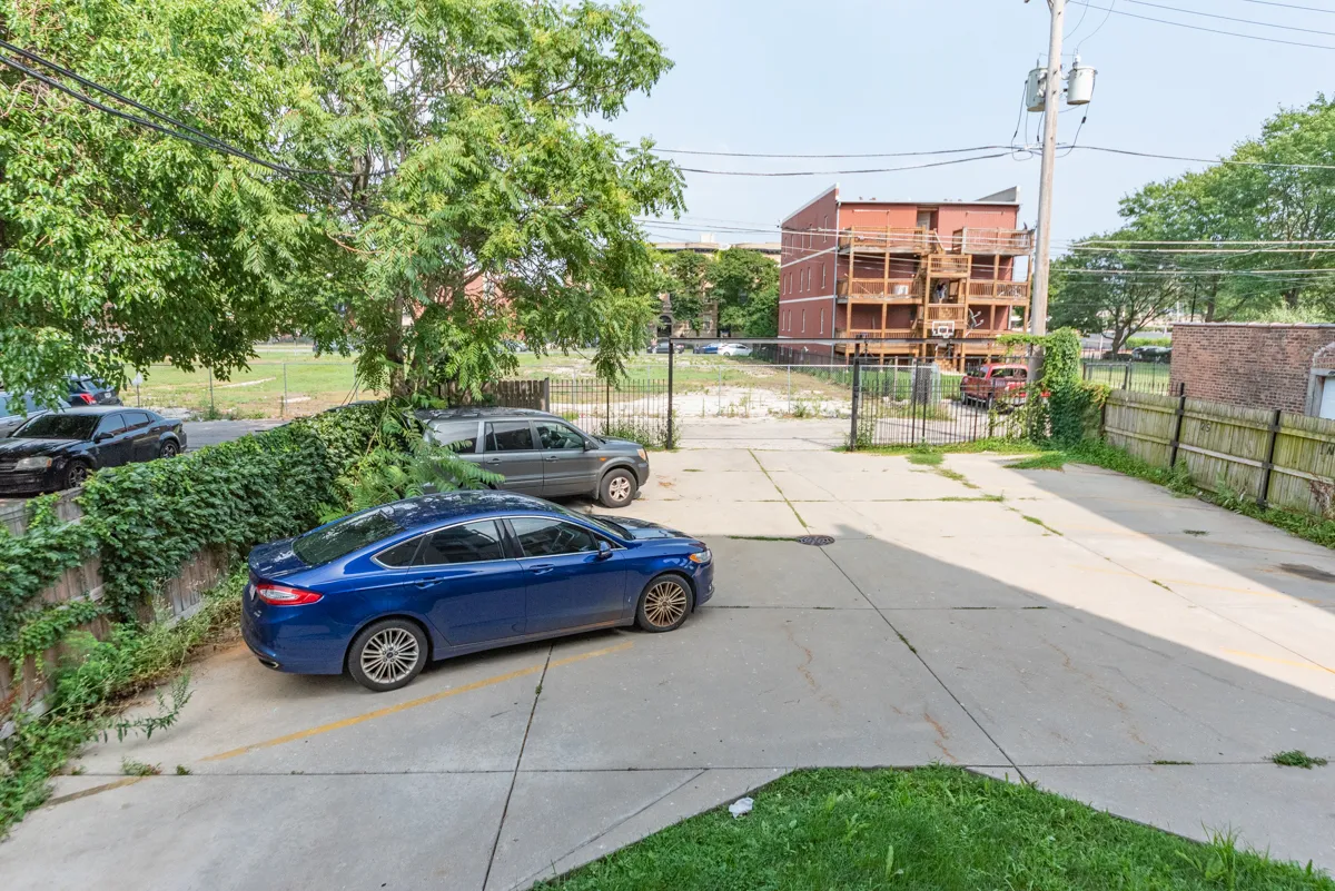 6217 S Kimbark Ave, ,  60637, USA 60637-unit#3S-Chicago-IL