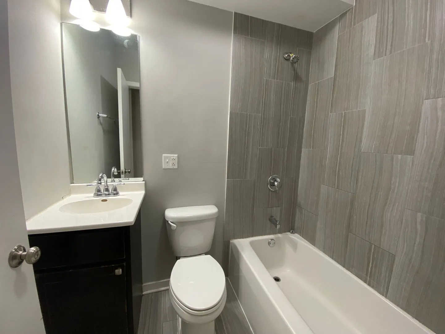 2452 W Albion Ave, , 60645, USA 60645-unit#2W-Chicago-IL