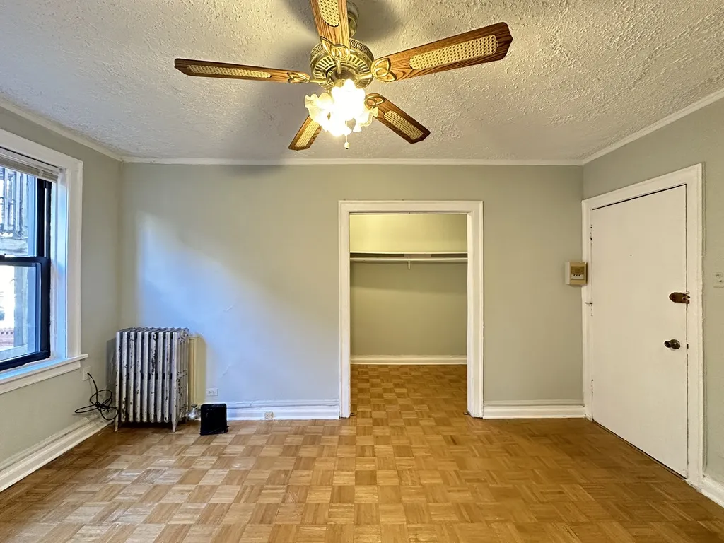 711 W Belmont Ave, , 60657, USA 60657-unit#306-Chicago-IL