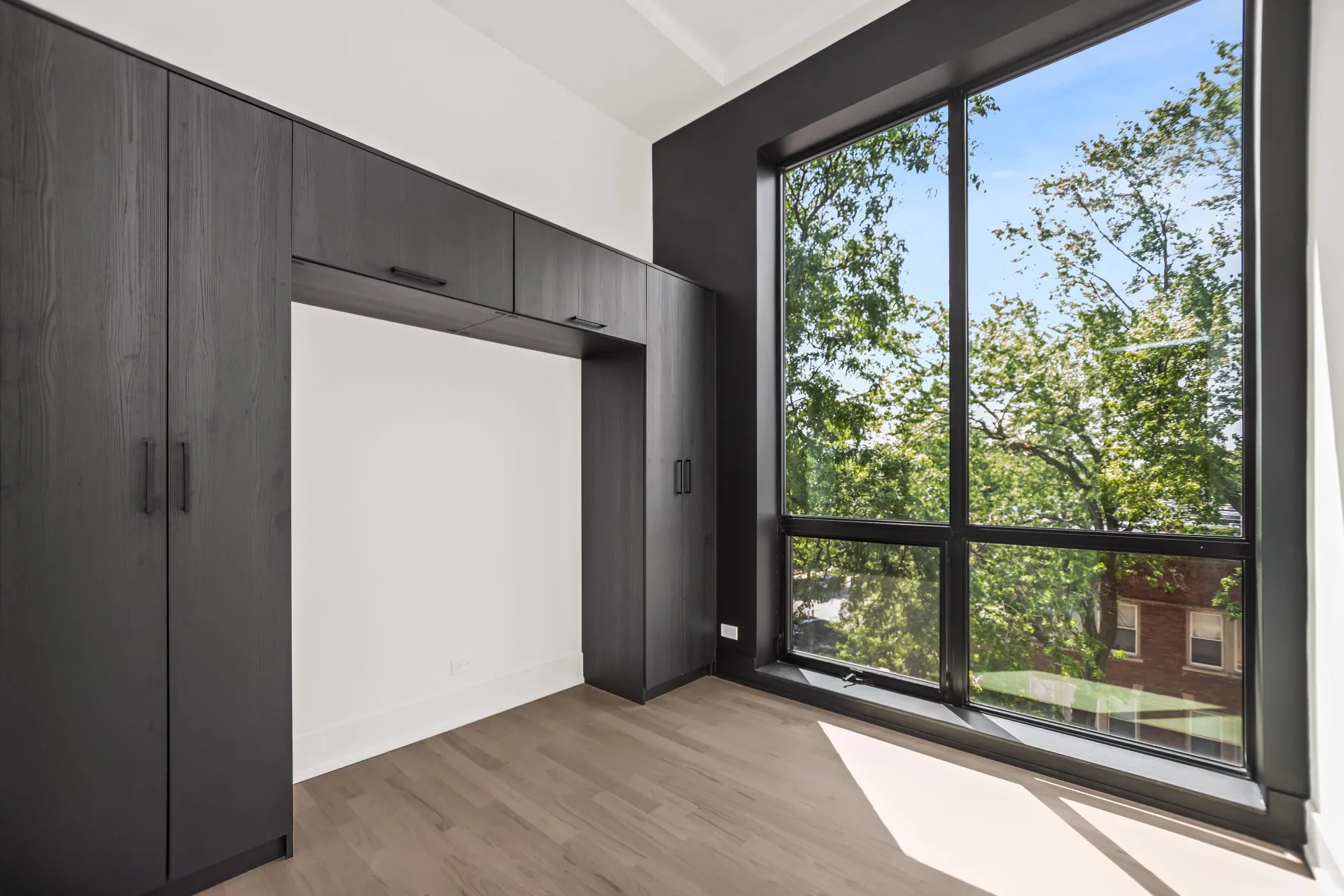 6556 S Minerva Ave, ,  60637, USA 60637-unit#2S-Chicago-IL