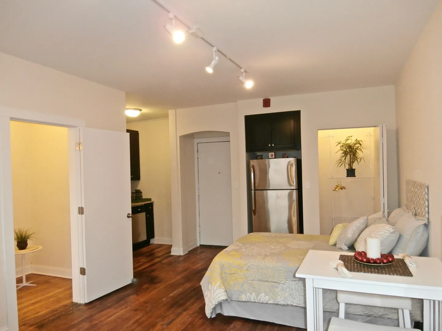 339 Howard St, ,  60202, USA 60202-unit#303-Evanston-IL