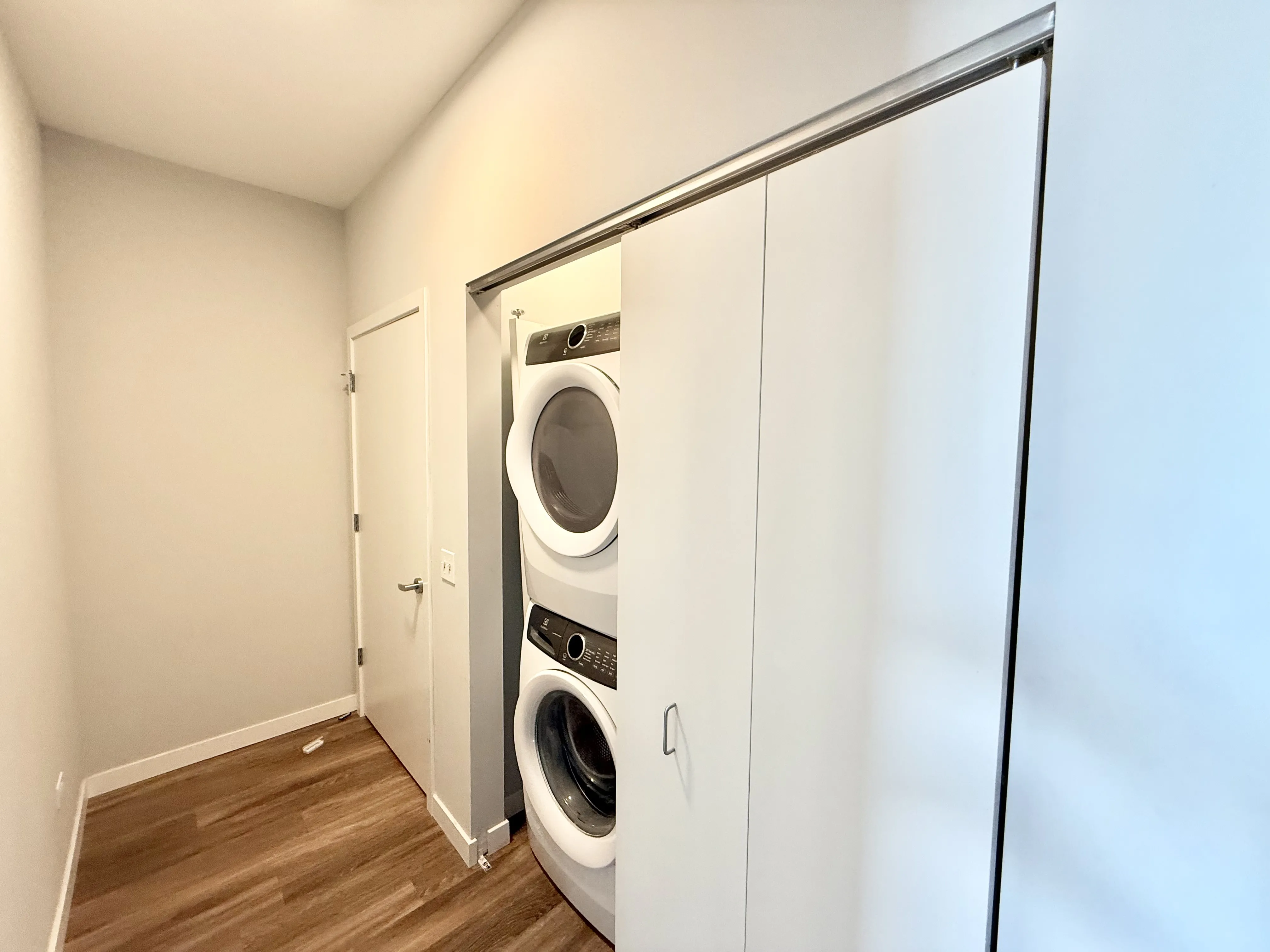 1900 W Lawrence Ave, , 60640, USA 60640-unit#211-Chicago-IL