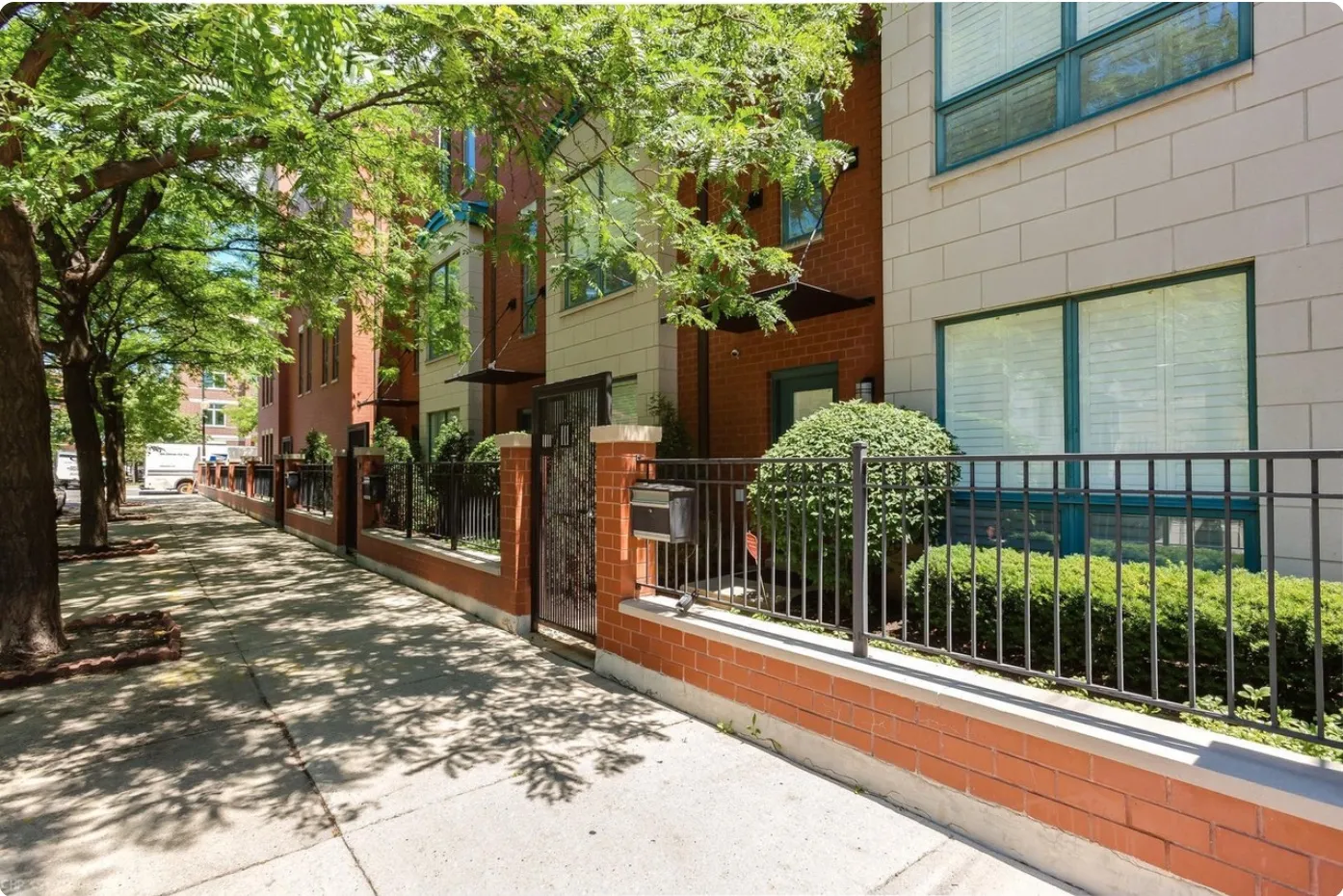 111 S Aberdeen St   60607 60607-Chicago-IL