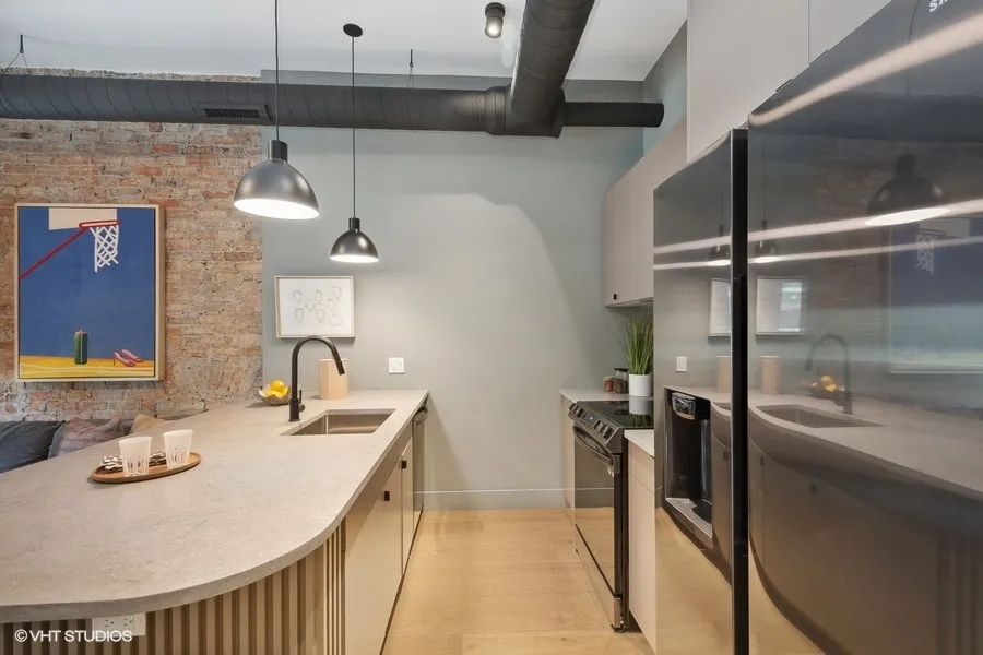 2228 N Kedzie Blvd   60647 60647-The Grand Kedzie Lodge-Chicago-IL