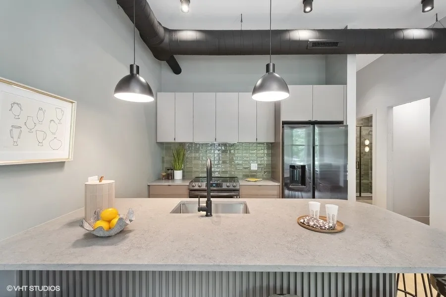 2228 N Kedzie Blvd   60647 60647-The Grand Kedzie Lodge-Chicago-IL