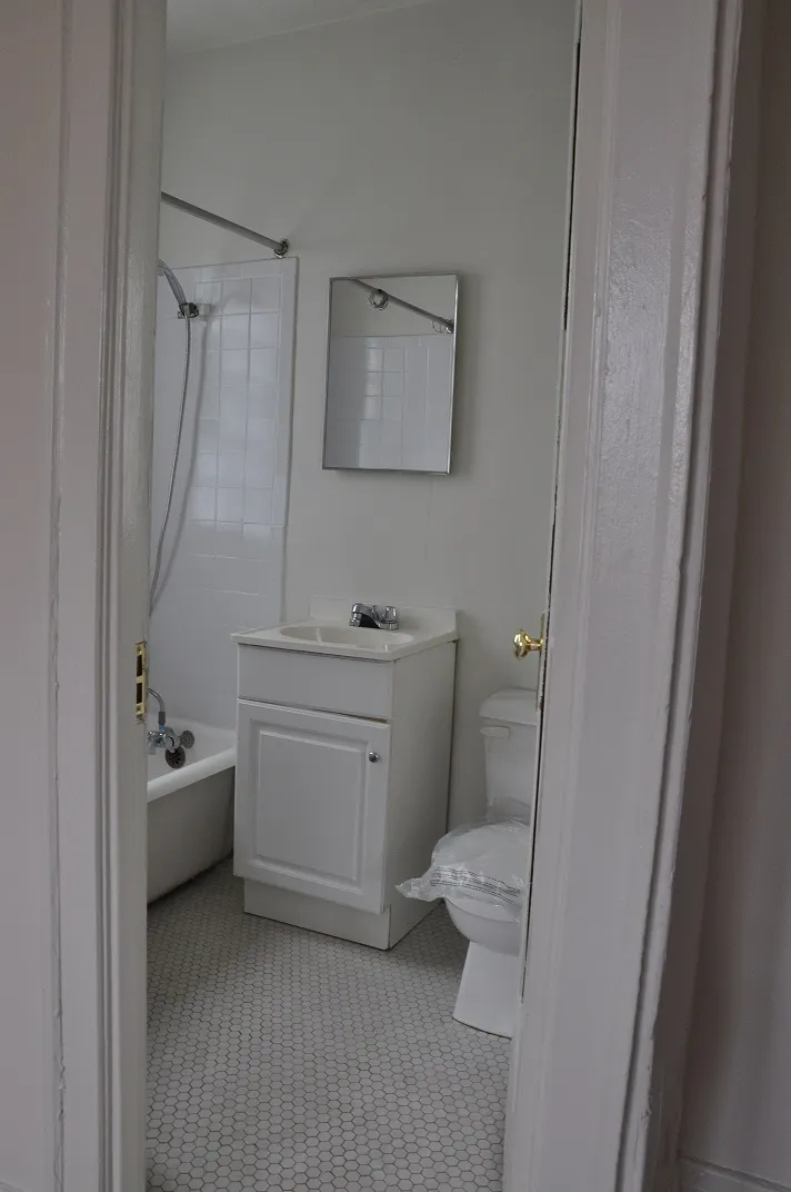 640 W Briar Pl   60657 60657-unit#108-Chicago-IL