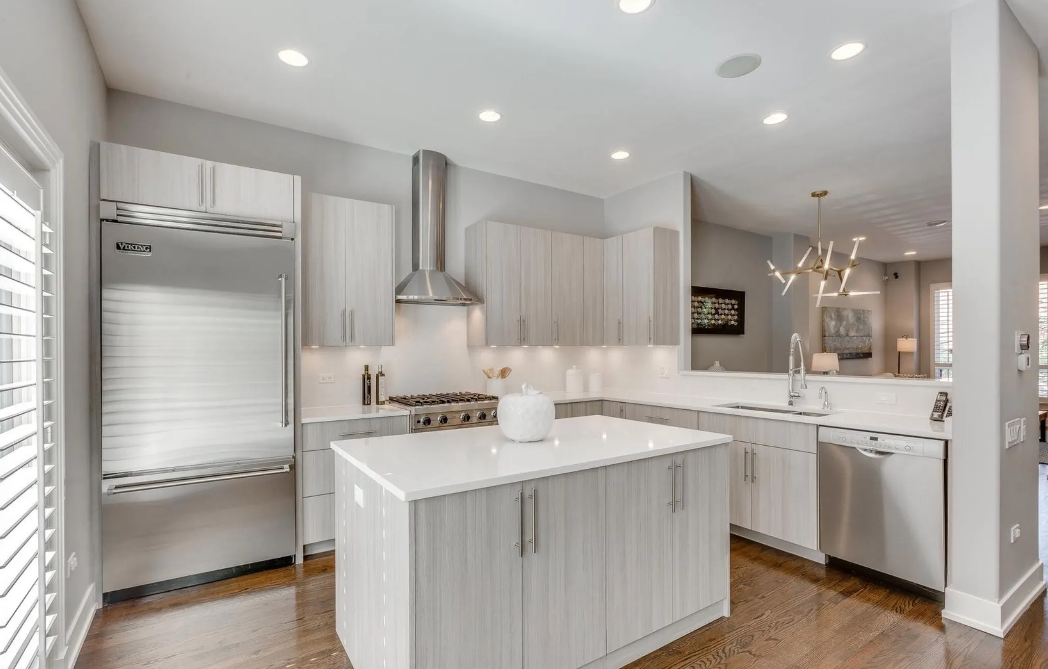 111 S Aberdeen St   60607 60607-Chicago-IL