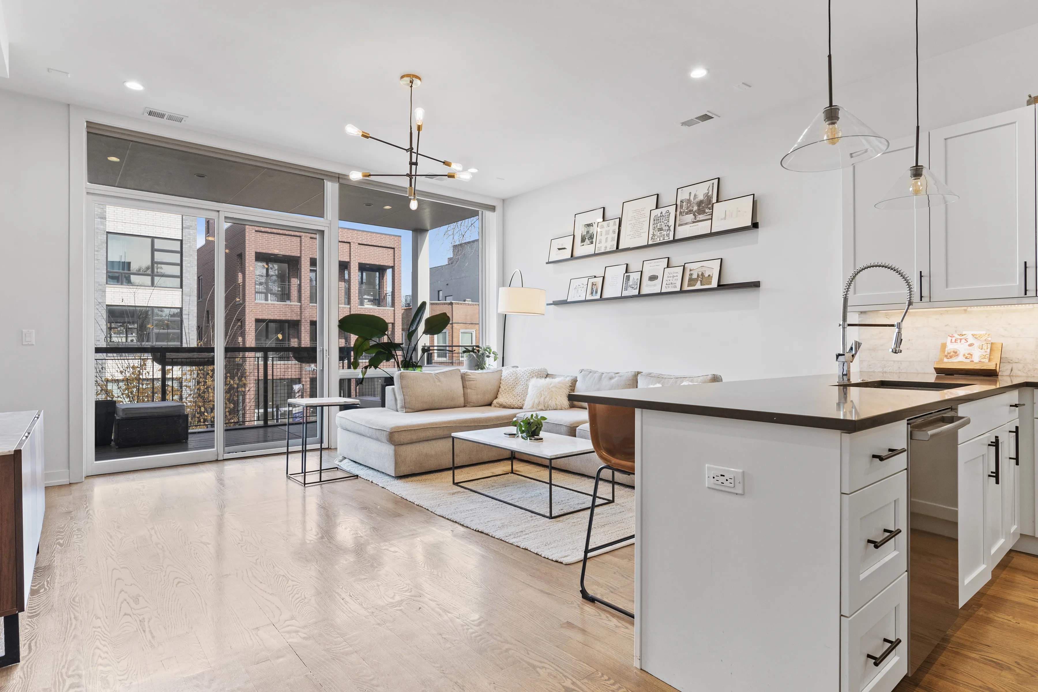 2911 W Lyndale St 60647 60647-unit#2-Chicago-IL