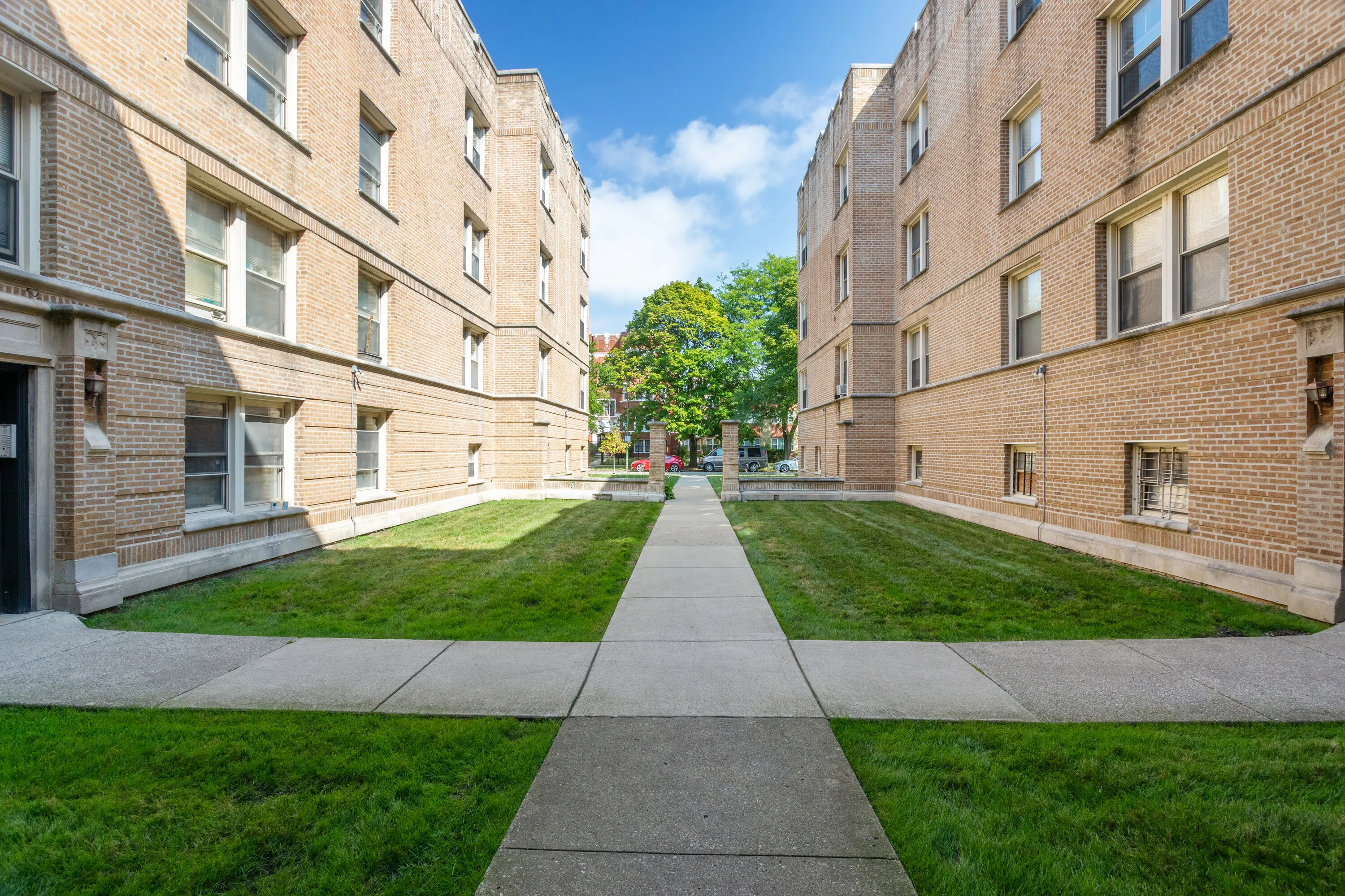 1627 W Chase Ave 60626 60626-The Chase Court-Chicago-IL