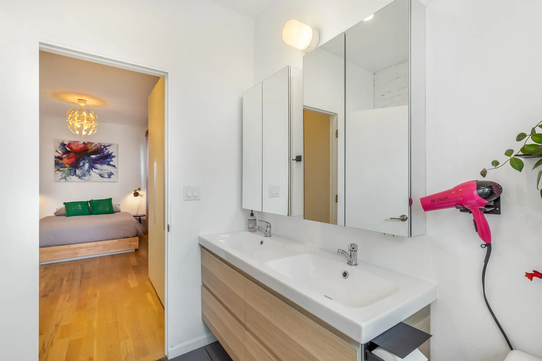 522 N CLAREMONT AVE 60612-unit#01-Chicago-IL