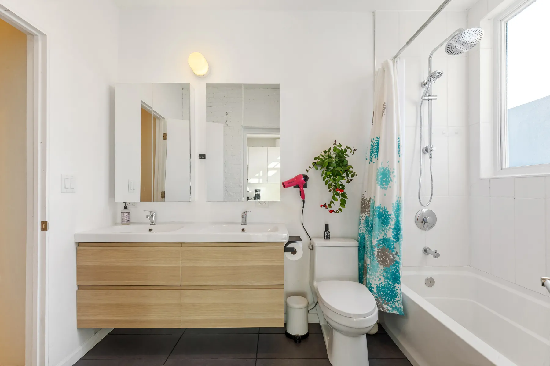 522 N CLAREMONT AVE 60612-unit#01-Chicago-IL