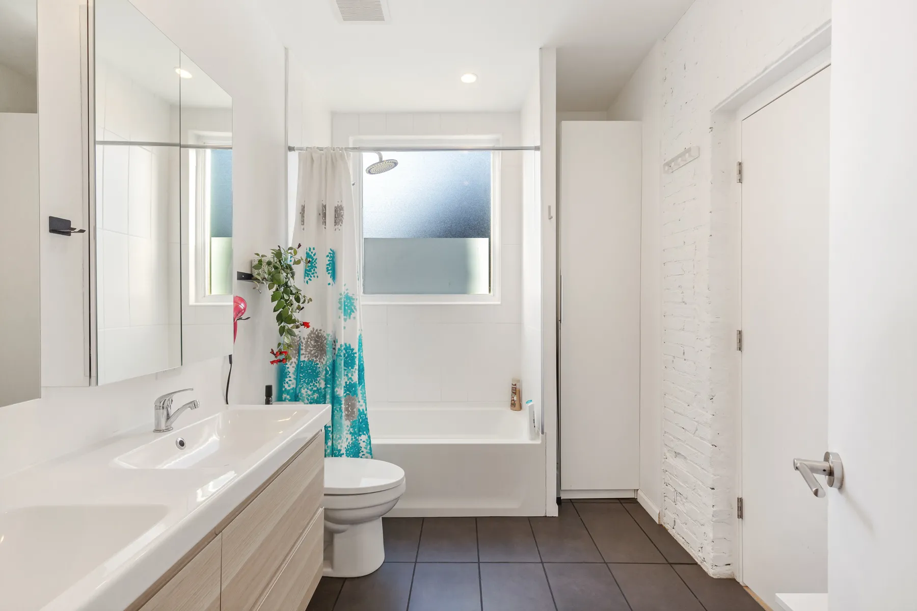 522 N CLAREMONT AVE 60612-unit#01-Chicago-IL