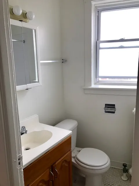 6606 N Ashland Ave 60626 60626-unit#2G-Chicago-IL