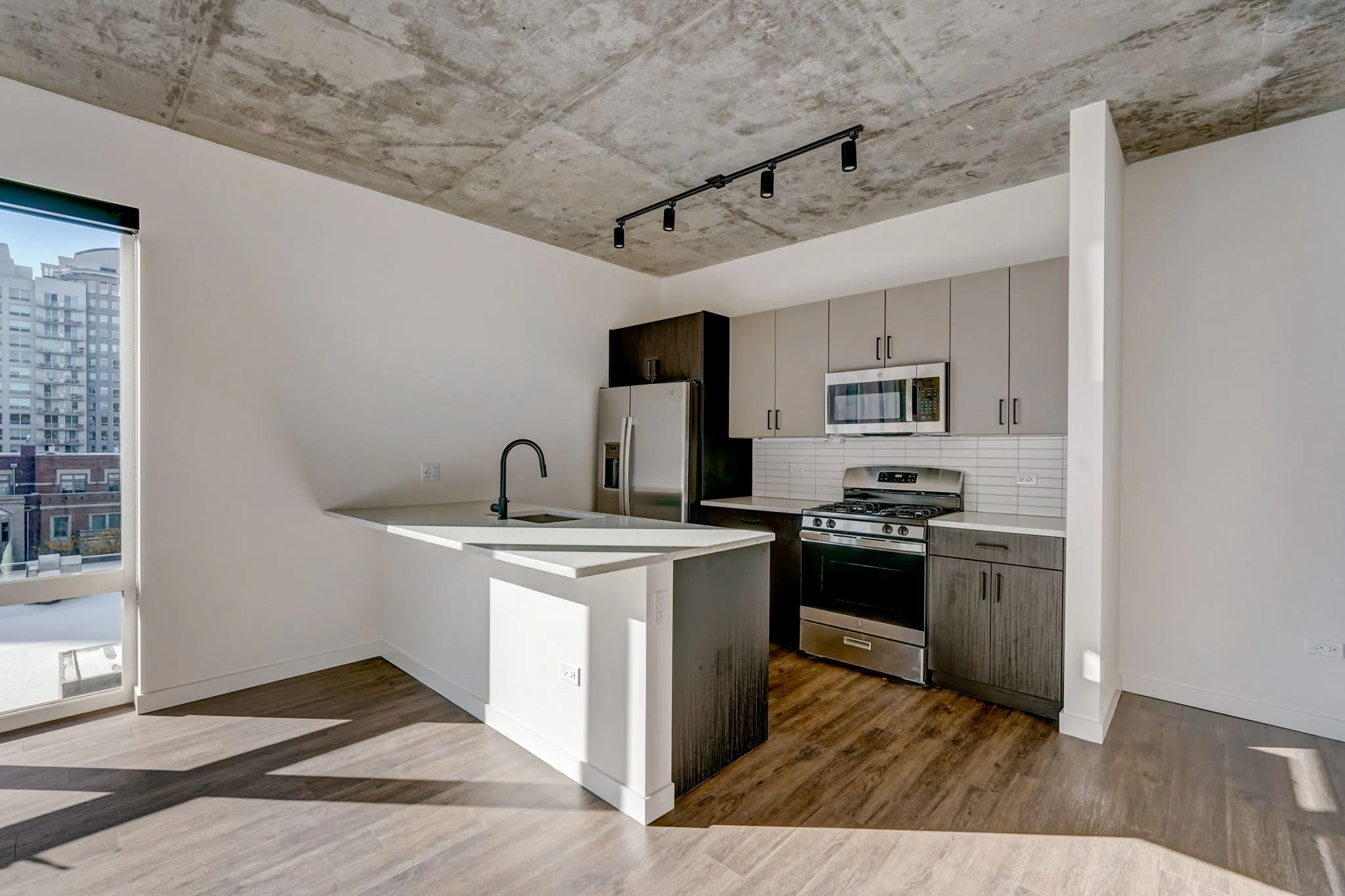 Hugo Apartments in River North