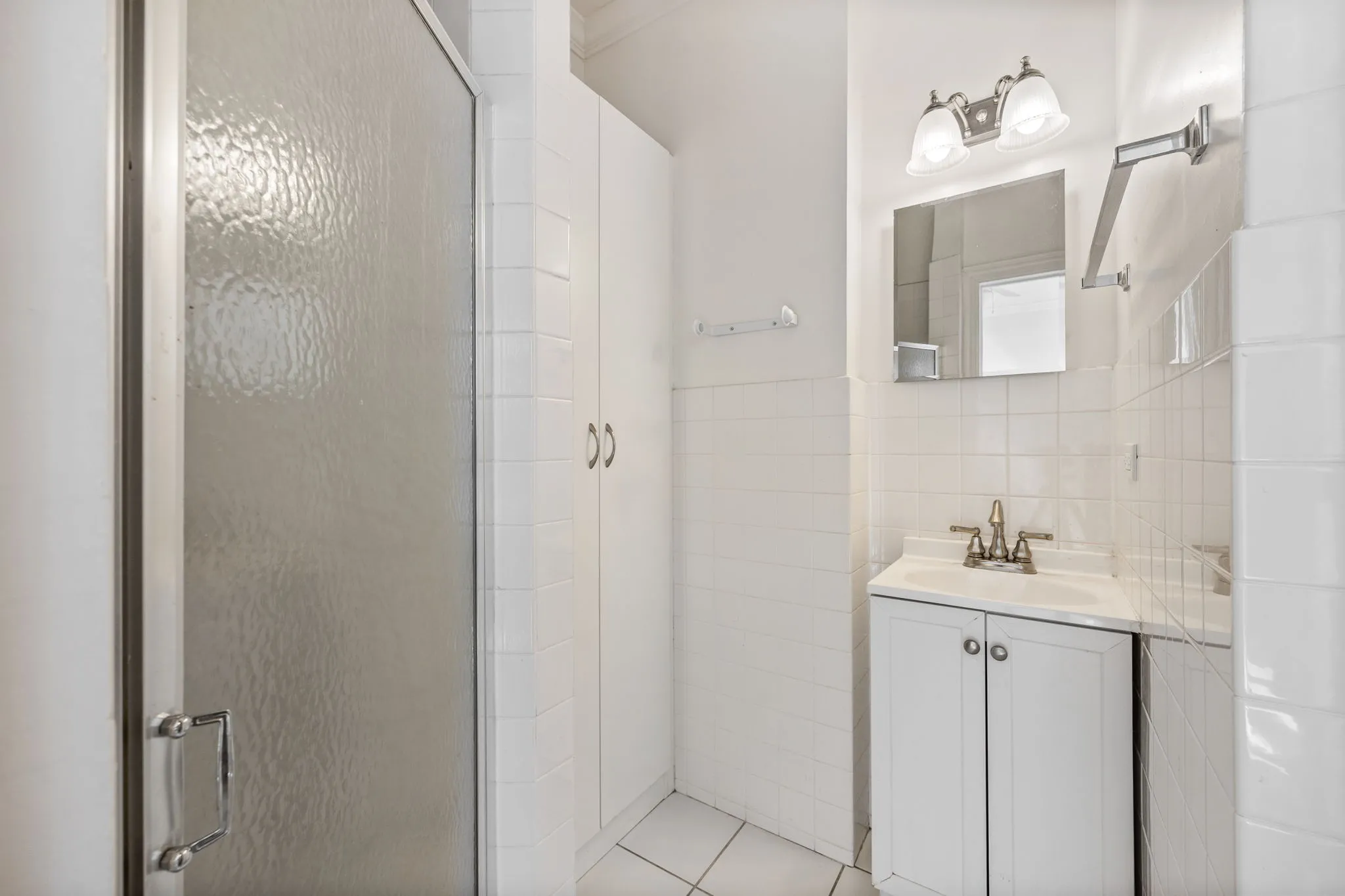 S Hale Ave 60643 60643-unit#3B-Chicago-IL