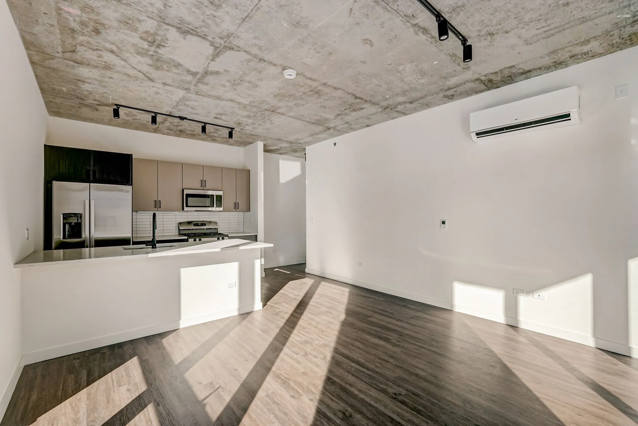 Hugo Apartments in River North