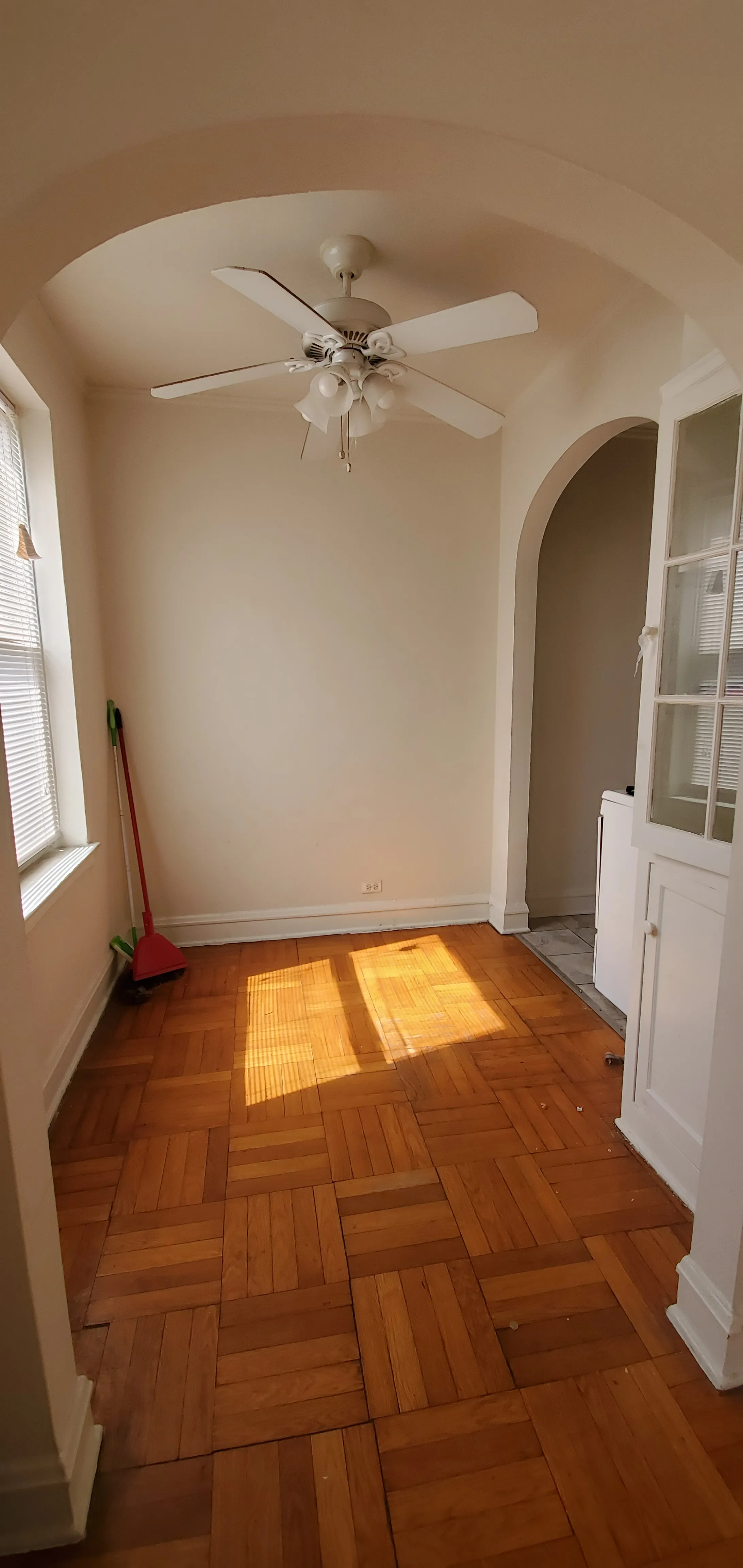 1628 W Sherwin Ave 60626 60626-unit#207-Chicago-IL