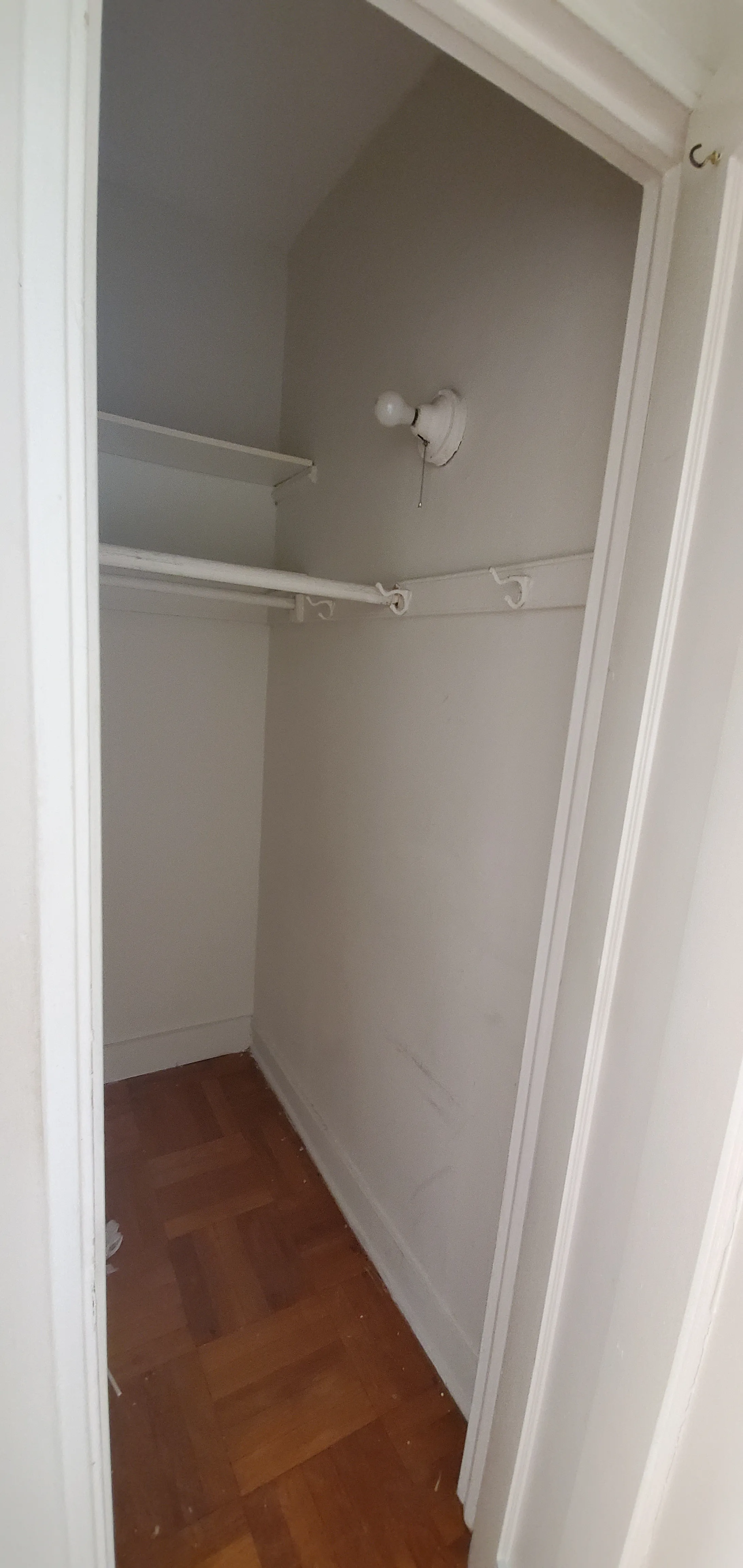 1628 W Sherwin Ave 60626 60626-unit#207-Chicago-IL