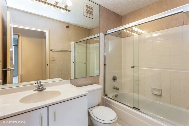 111 W MAPLE ST 60610-Gold Coast Galleria-unit#2401-Chicago-IL