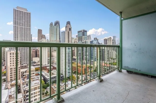 111 W MAPLE ST 60610-Gold Coast Galleria-unit#2401-Chicago-IL