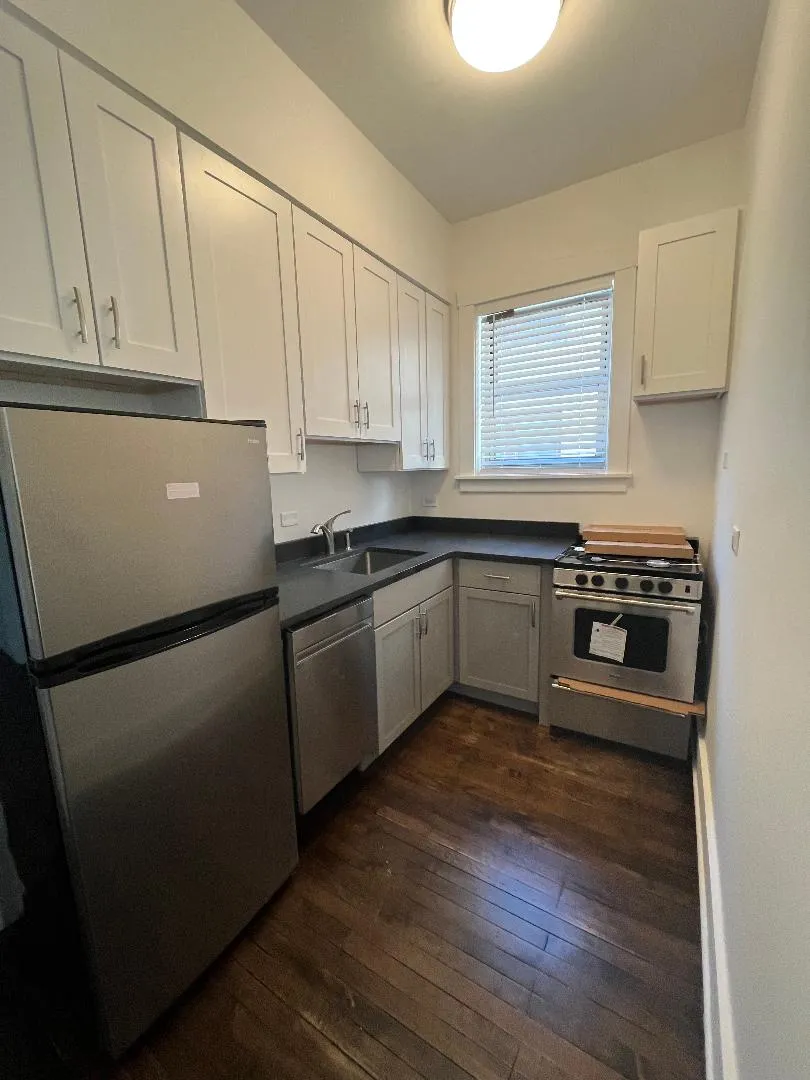 3030 N Sheridan Rd   60657 60657-unit#211-Chicago-IL