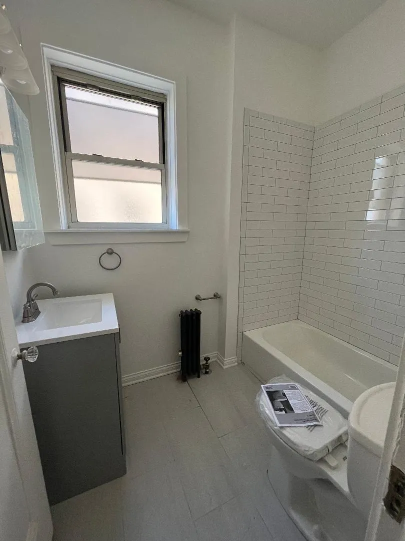 3030 N Sheridan Rd   60657 60657-unit#211-Chicago-IL