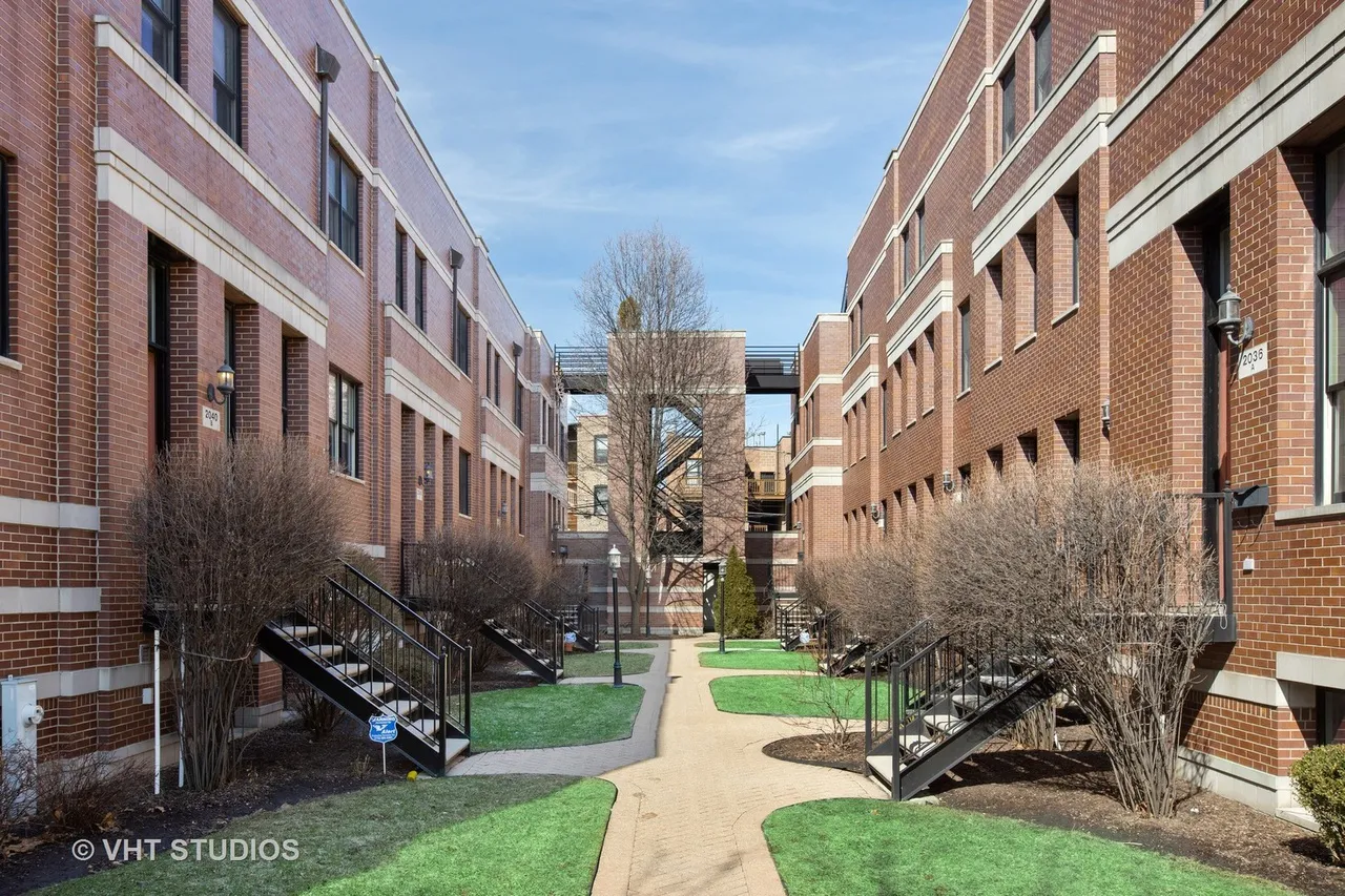 2040 W Le Moyne St   60622 60622-unit#E-Chicago-IL