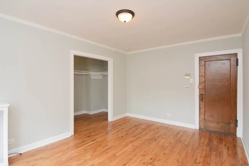 739 W BELMONT AVE 60657-739 West Belmont-Chicago-IL