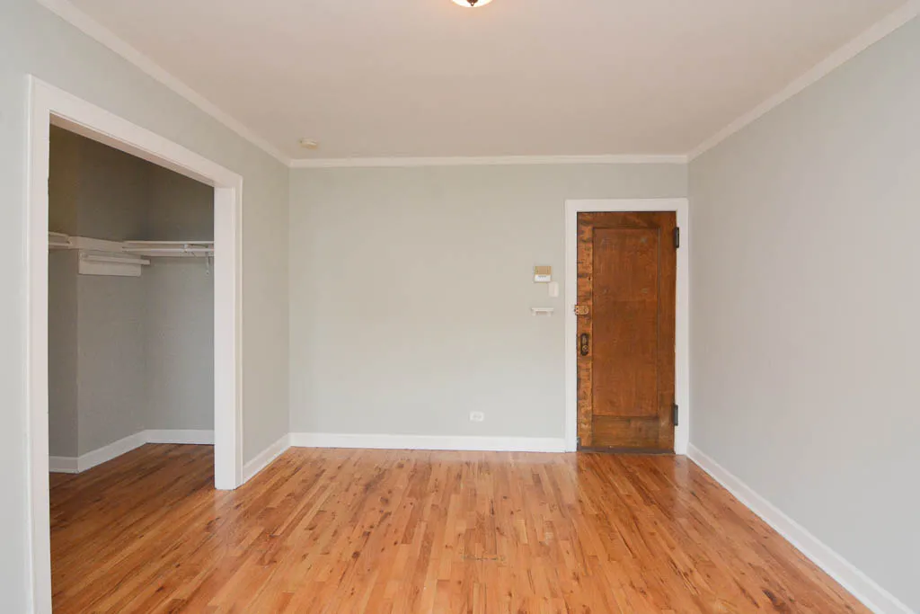 739 W BELMONT AVE 60657-739 West Belmont-Chicago-IL