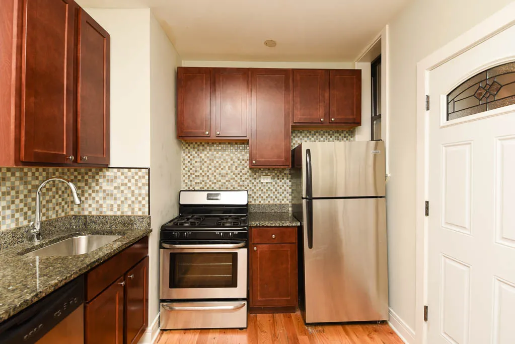 4421 N WOLCOTT AVE 60640-4421-27 North Wolcott-Chicago-IL