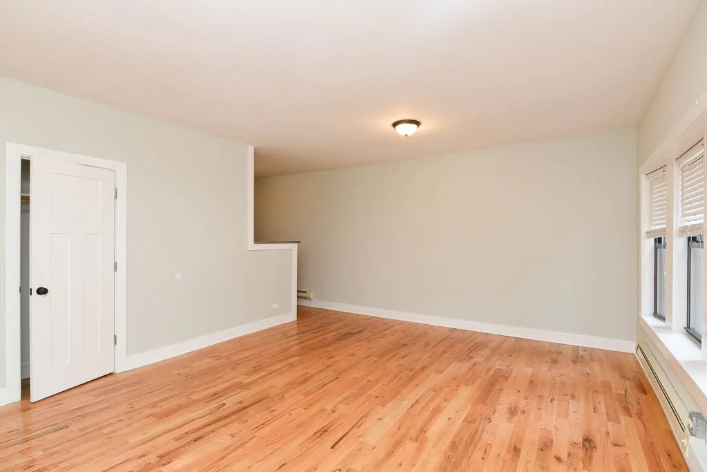 4421 N WOLCOTT AVE 60640-4421-27 North Wolcott-Chicago-IL