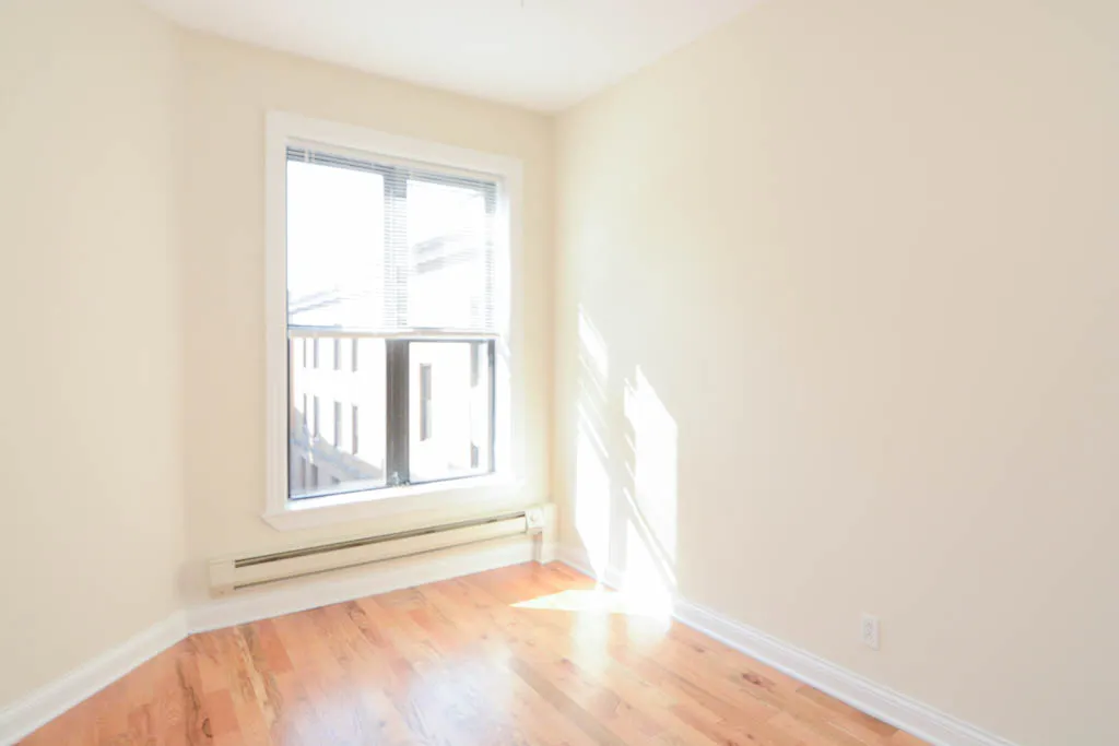 428-438 W Belden Apartments