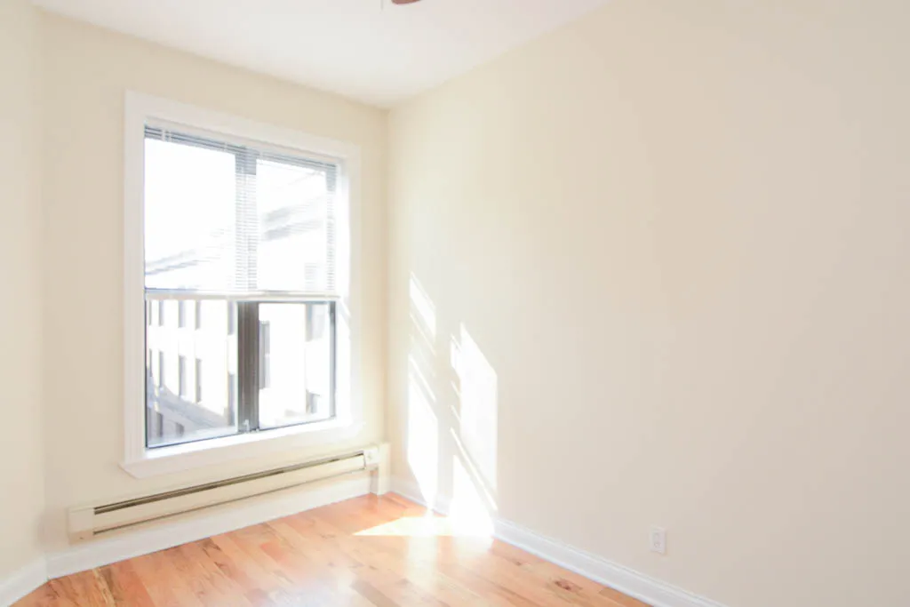 428-438 W Belden Apartments