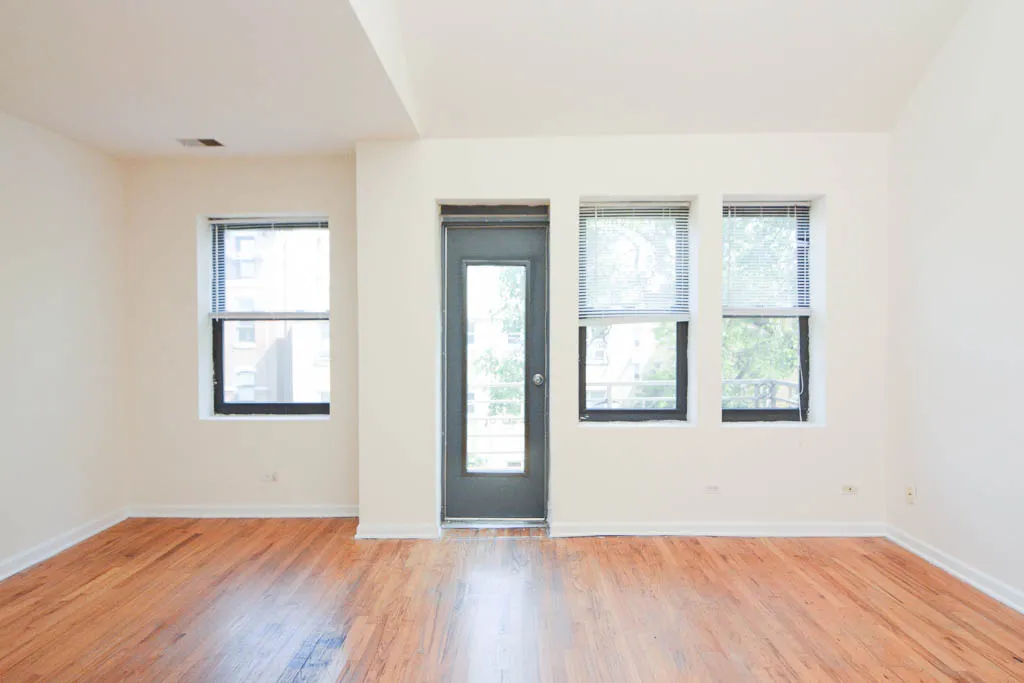 917 West Dakin Apartments