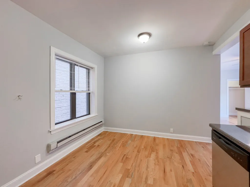 3720 N Pine Grove Ave 60613 60613-3720 N. Pine Grove-Chicago-IL