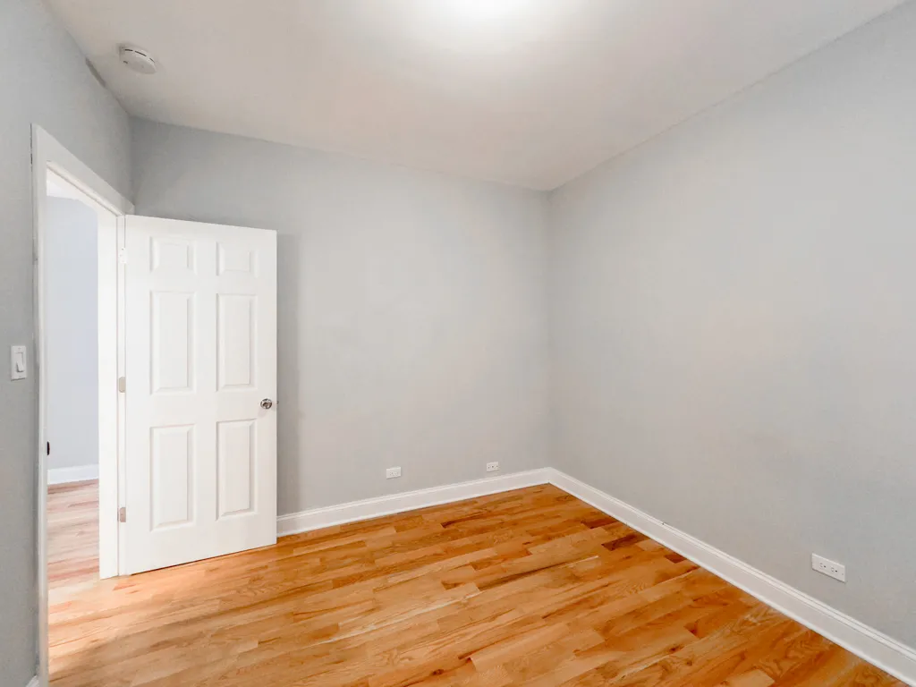 3720 N Pine Grove Ave 60613 60613-3720 N. Pine Grove-Chicago-IL