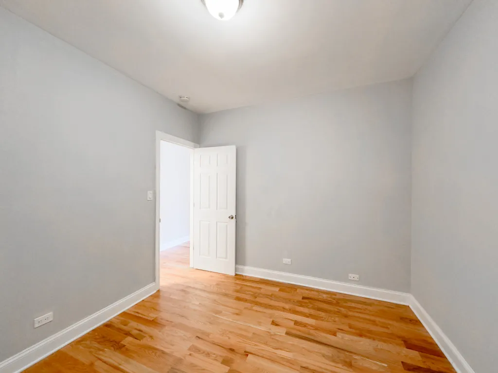 3720 N Pine Grove Ave 60613 60613-3720 N. Pine Grove-Chicago-IL