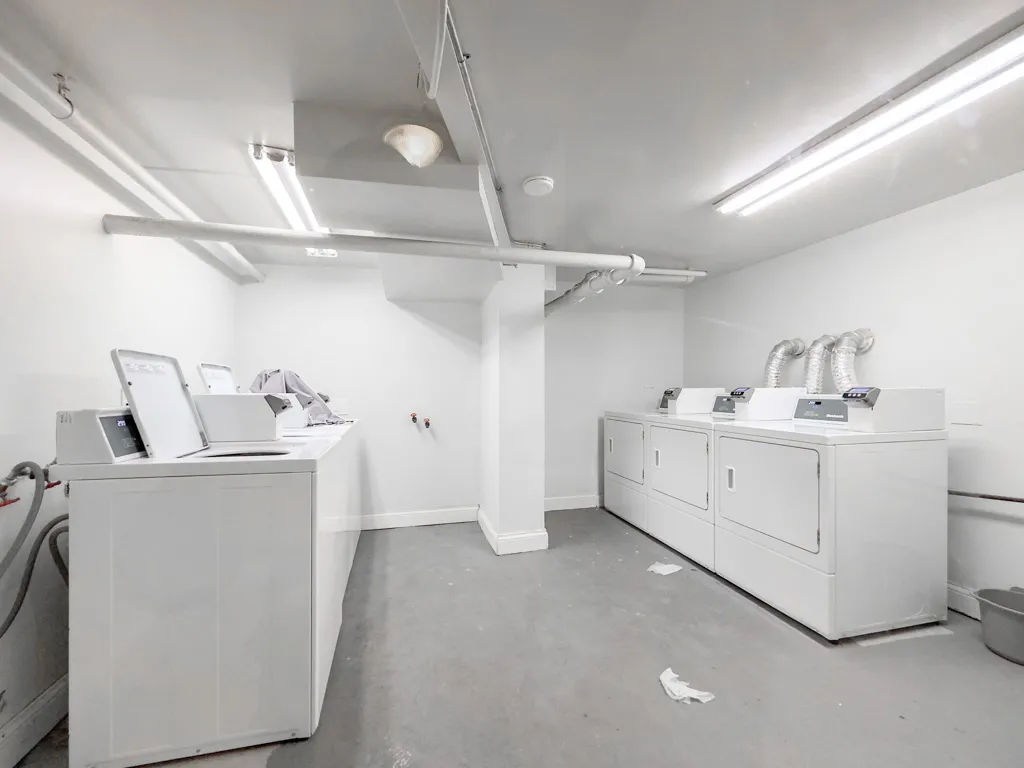 3720 N Pine Grove Ave 60613 60613-3720 N. Pine Grove-Chicago-IL