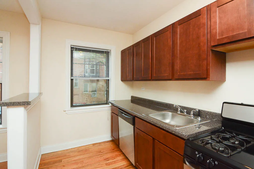 1101 W WELLINGTON AVE 60657-1101-03 West Wellington-Chicago-IL