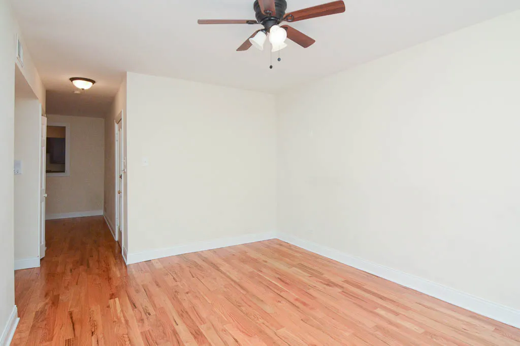 1101 W WELLINGTON AVE 60657-1101-03 West Wellington-Chicago-IL