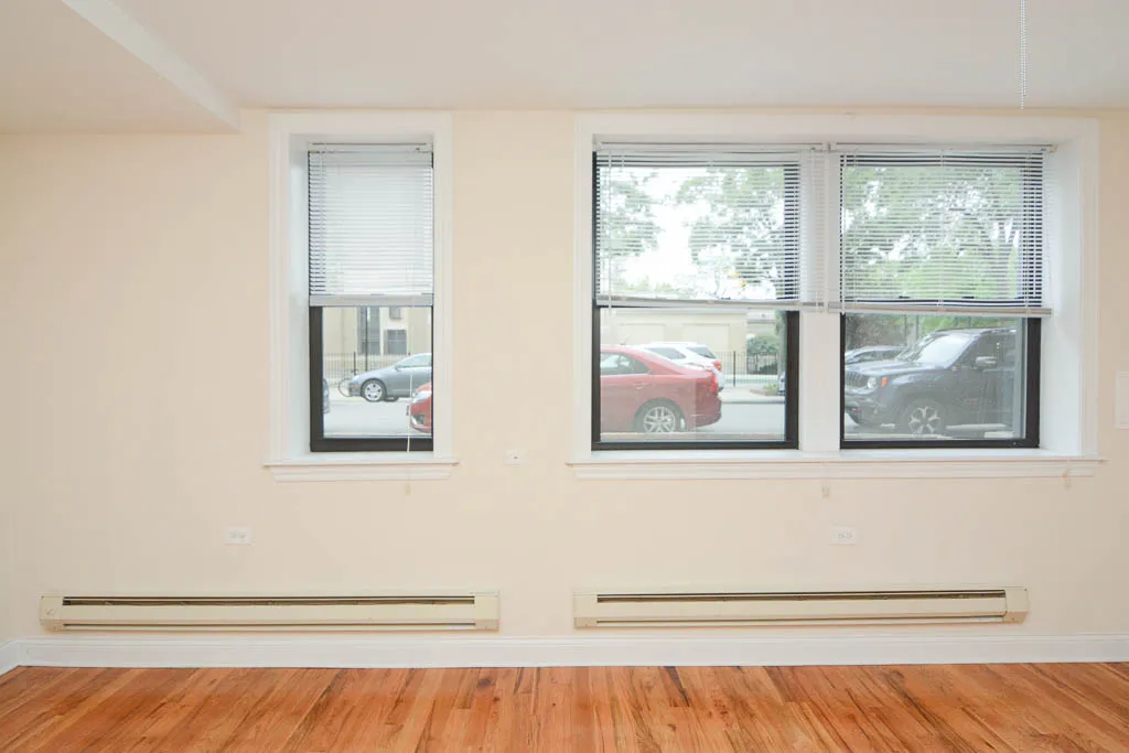 1050 W George St   60657 60657-1050 West George-Chicago-IL