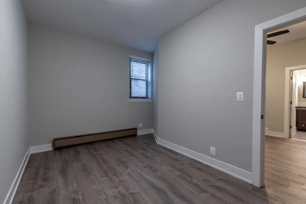 635 W BARRY AVE 60657-635 West Barry-Chicago-IL